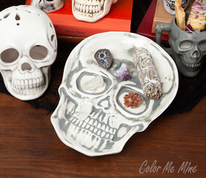 Vernon Hills Color Me Mine Vintage Skull Plate